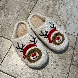 Cozy Kids Reindeer Slippers - White and Brown
